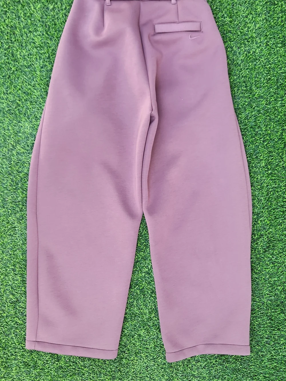 Nike Women's Sportswear Loose Mid-Rise Fleece Trousers Size S
